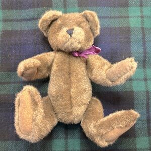 Vintage 1990's Boyds Bear Wellington gray/brown with Plum‎ Colored Ribbon